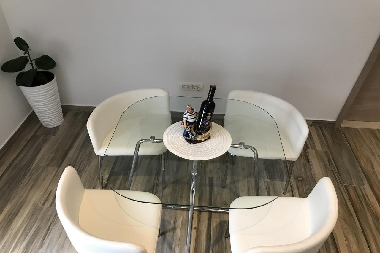 סולין Apartments Villa Stivan מראה חיצוני תמונה