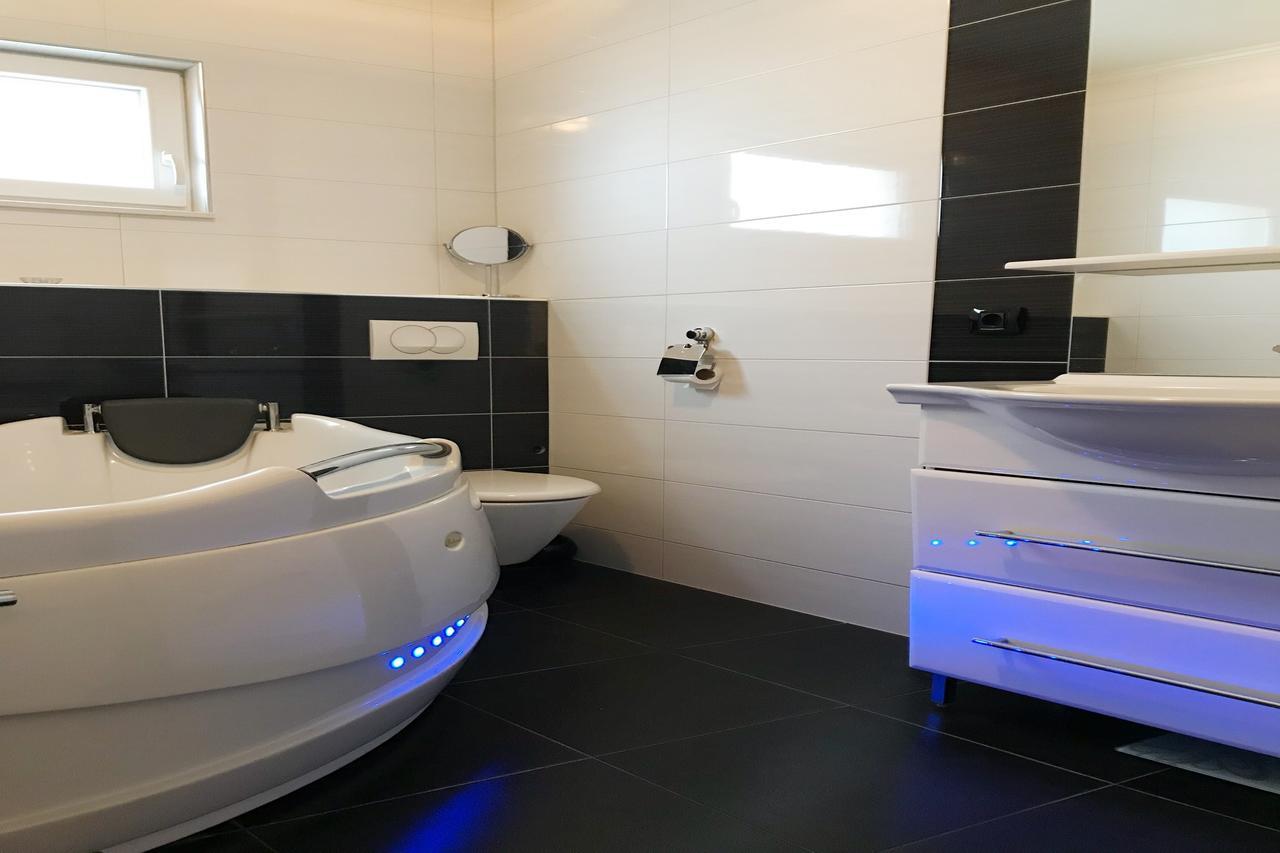 סולין Apartments Villa Stivan מראה חיצוני תמונה